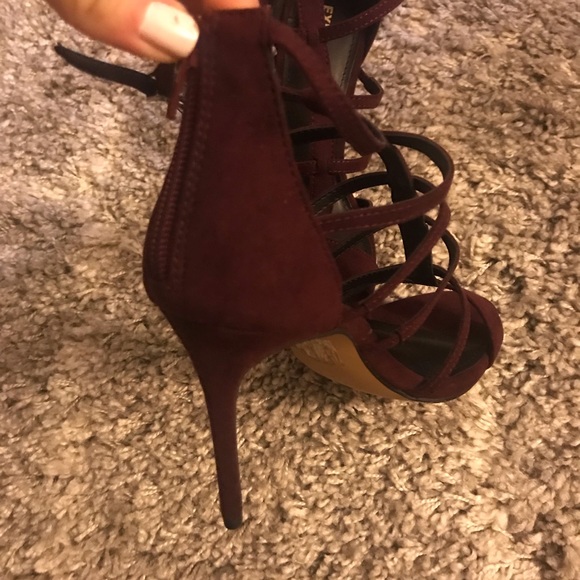 Express Strappy heels - Picture 2 of 5